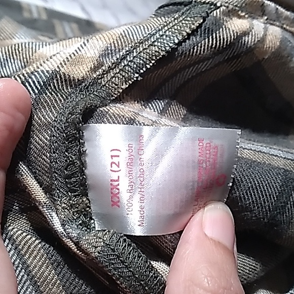 No Boundaries Jr's Button Front Plaid Shirt XXL 21 - Picture 5 of 6